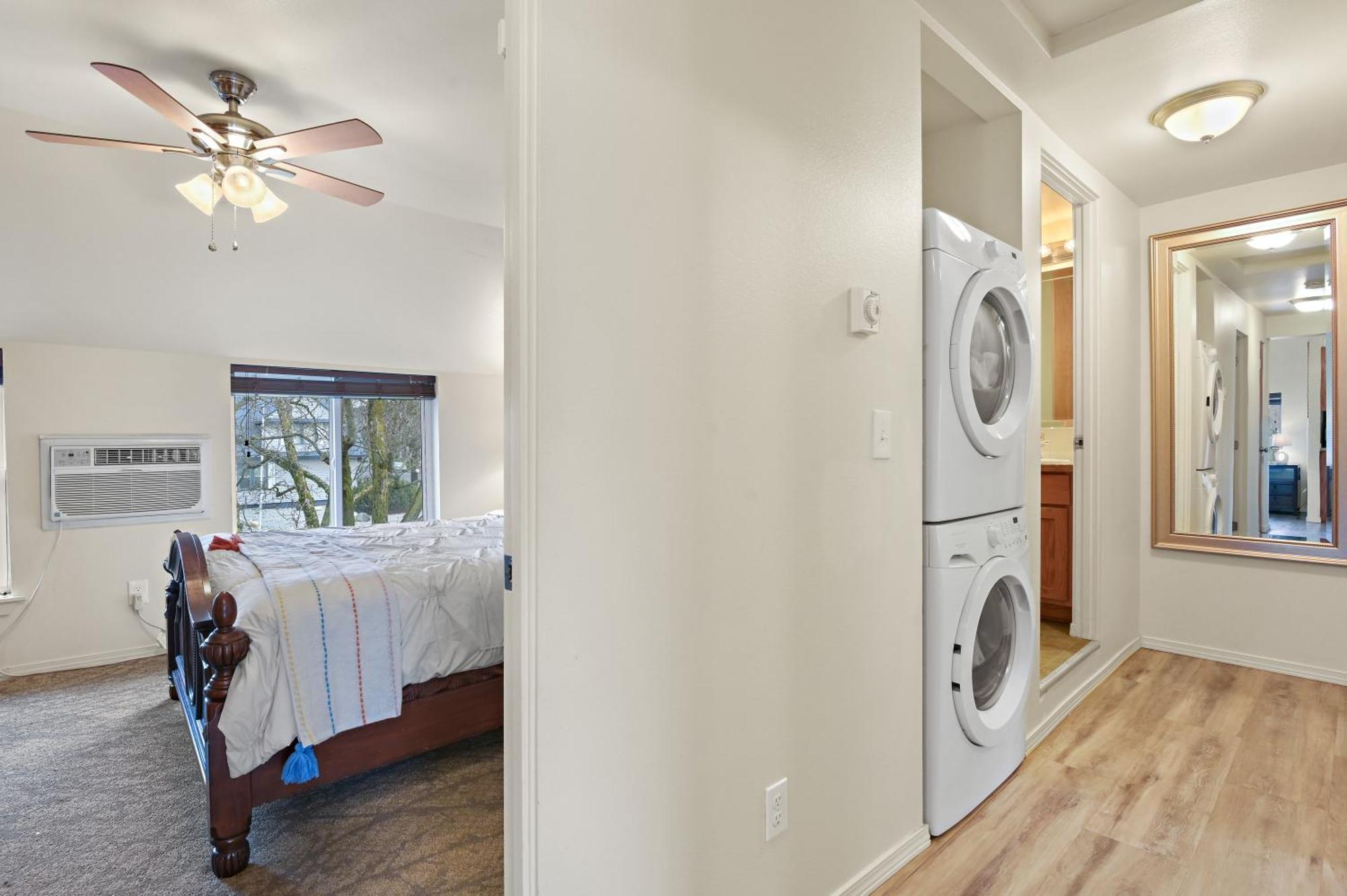 Maple Leaf Manor Suites Spokane Bagian luar foto